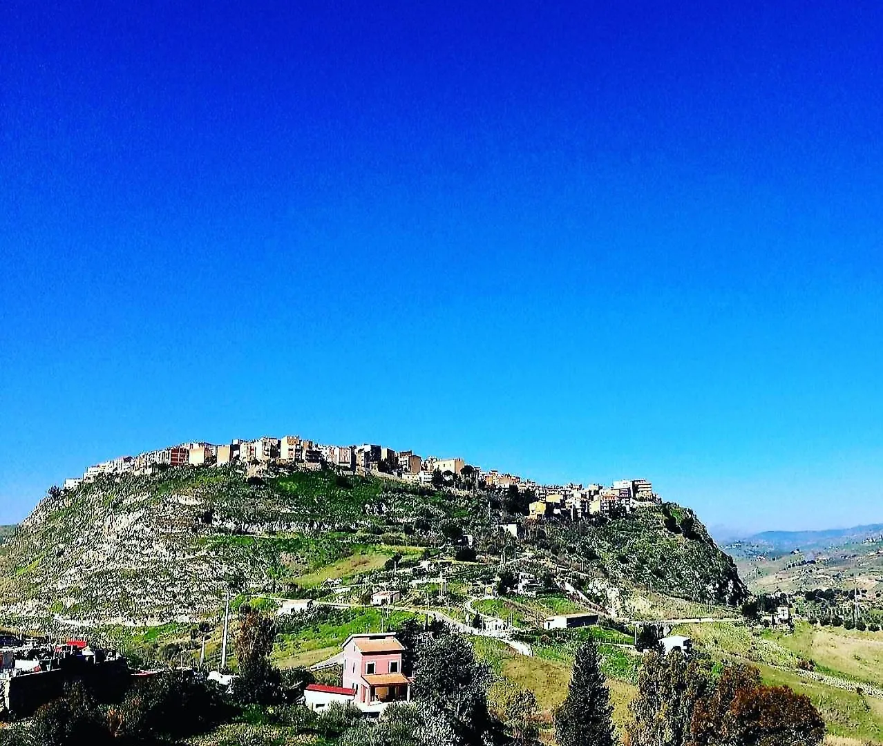 Farm stay Agriturismo Agliastro Sant'Angelo Muxaro